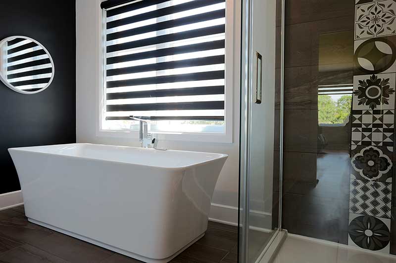 baignoire autoportante - salle de bain moderne